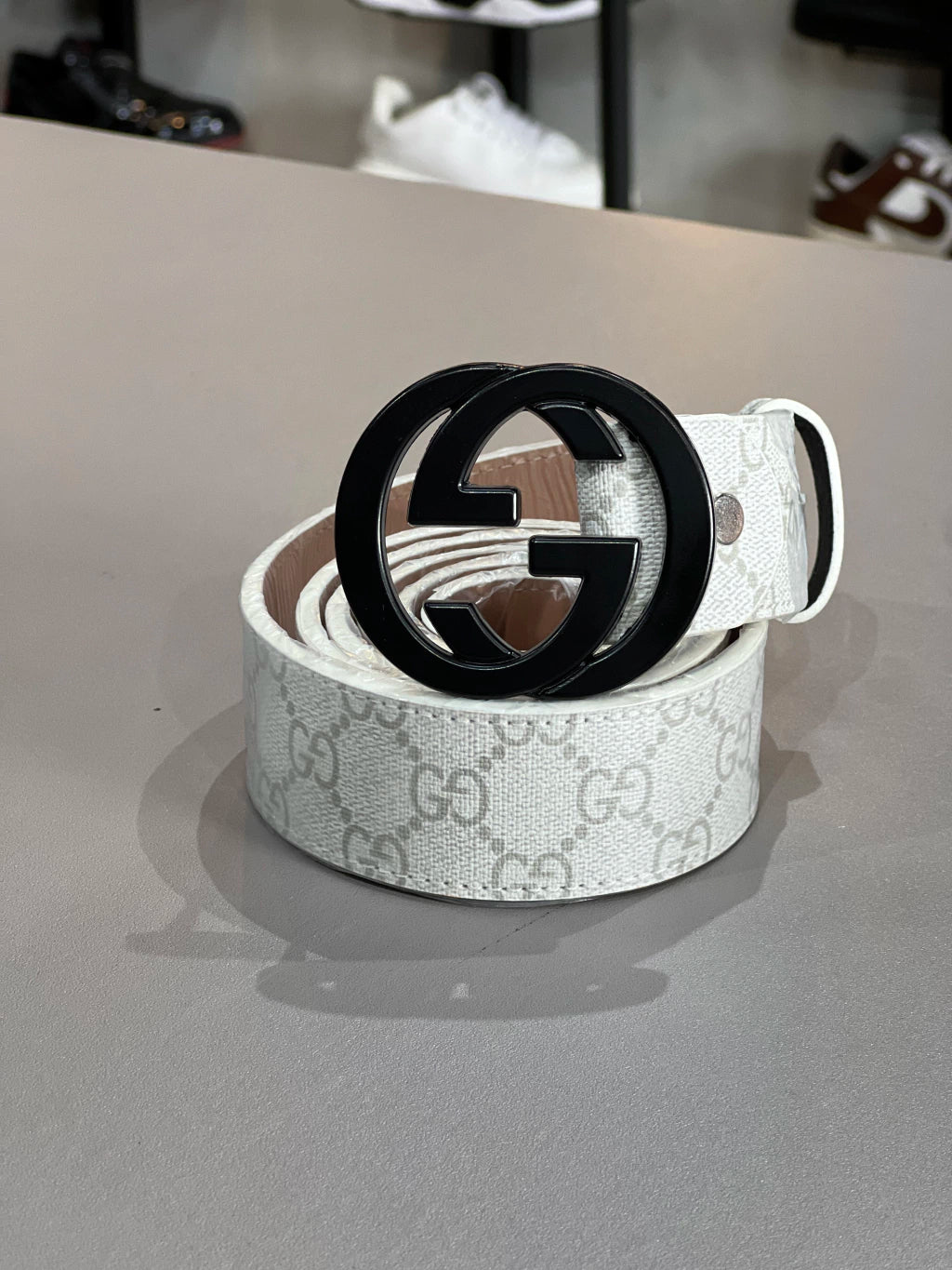 Gucci GG Supreme Interlocking Belt — White / Black