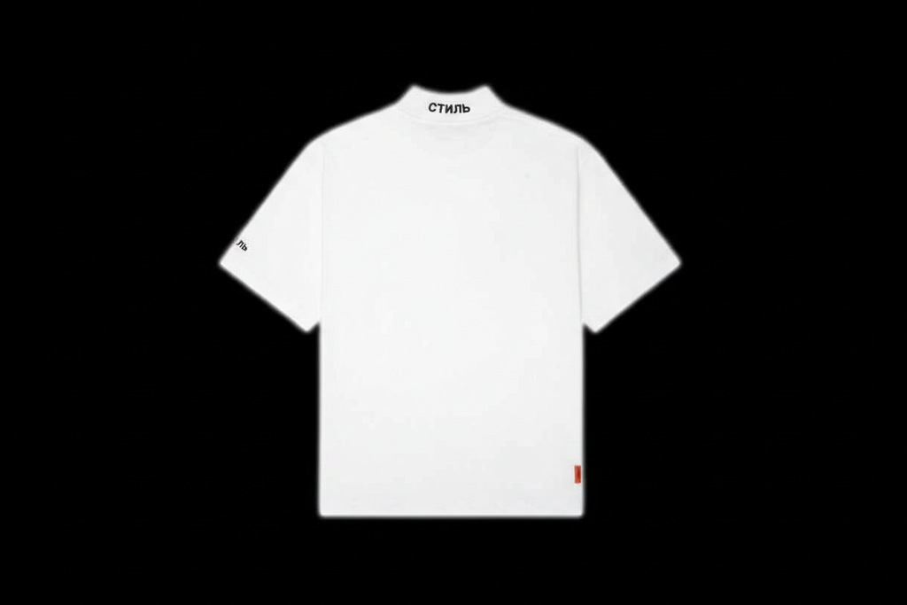 White Heron Preston СТИЛЬ Mock Neck Tee Black Background